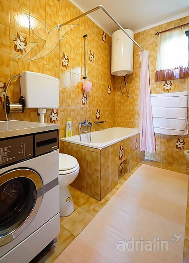 Ferienwohnung Simper Dramalj Exterior foto